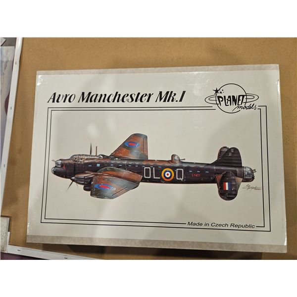 PLANET MODELS Auro Manchester