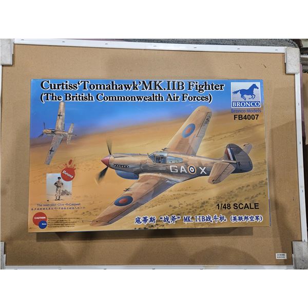 BRONCO Curtiss Tomahawk