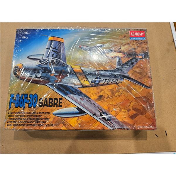 ACADEMY F-86F-30 Sabre