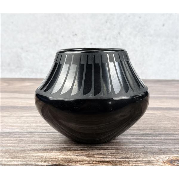 Maria Martinez & Santana San Ildefonso Jar