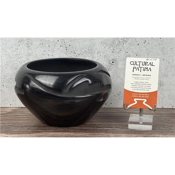 Judy and Lincoln Tafoya Santa Clara Pot