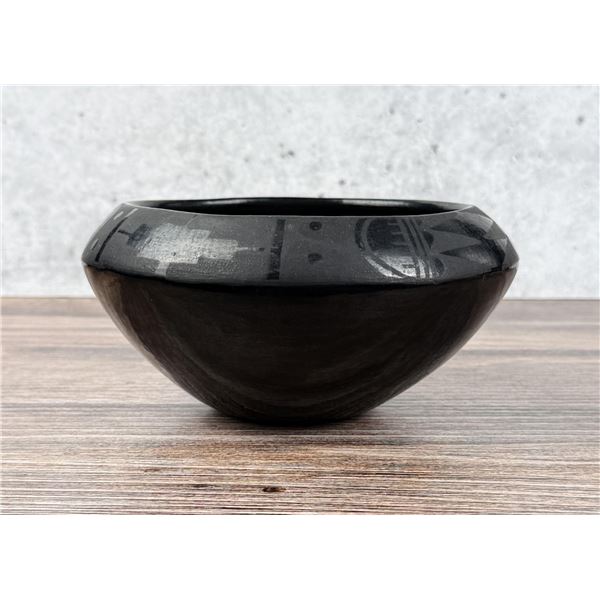 Loretta Naranjo Santa Clara Pueblo Pot