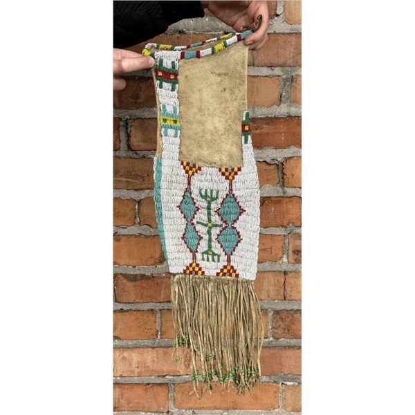 Montana Blackfoot Native American Indian Pipe Bag