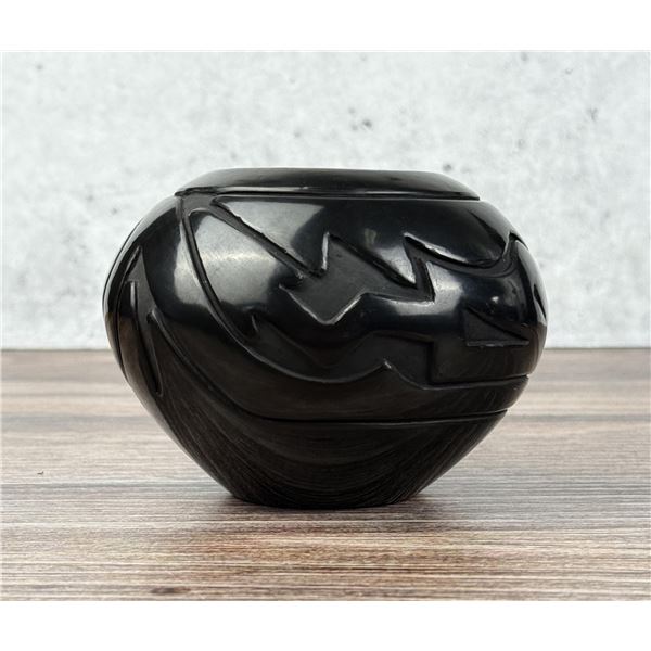 Stella Chavarria Santa Clara Pueblo Pot