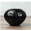 Image 3 : Stella Chavarria Santa Clara Pueblo Pot