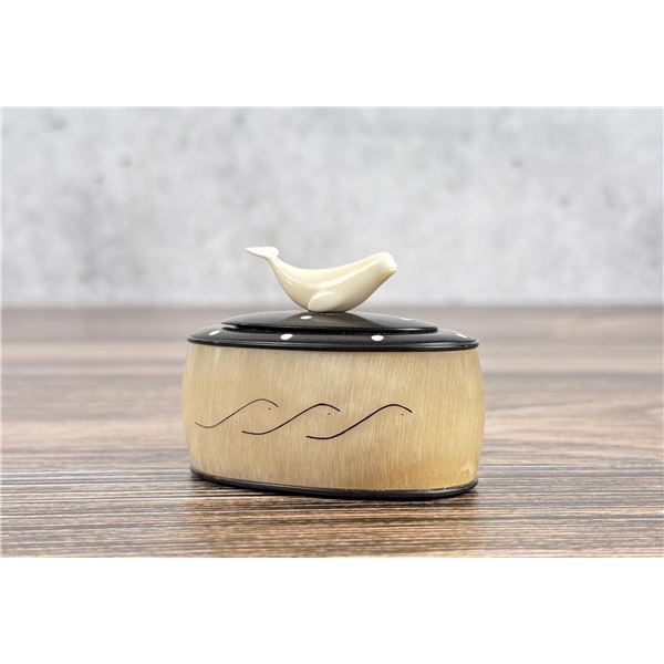 Naulaq James Jones Dall Sheep Horn Ivory Box