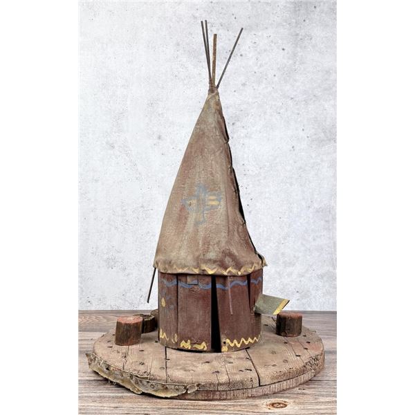 Folk Art Native American Indian Tipi Birdhouse