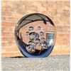 Image 2 : Controlled Bubble Art Glass Paperweight