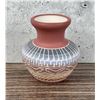 Image 2 : Sefarina Benally Navajo Sgraffito Pot Vase