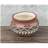 Image 2 : Ronald Smith Navajo Sgraffito Pot