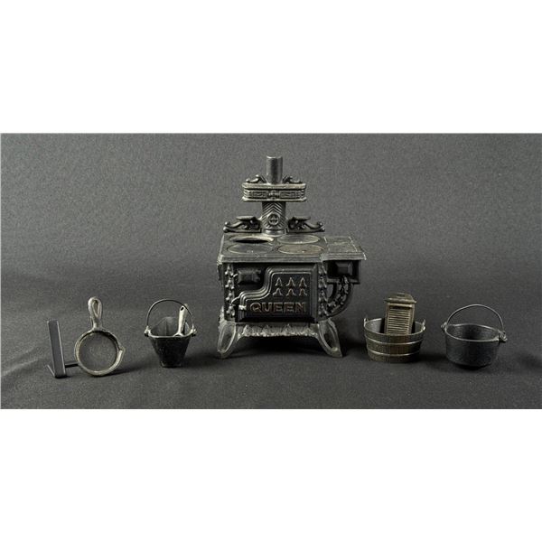 Cast Iron Queen Salesman Sample Stove