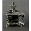Image 4 : Cast Iron Queen Salesman Sample Stove