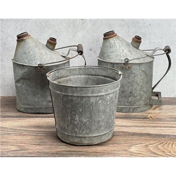 Chicago Milwaukee St Paul Railroad Cans