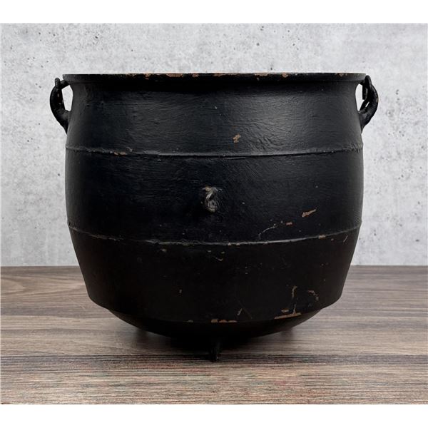 Three Legged Cast Iron Kettle Pot Cauldron