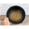 Image 5 : Three Legged Cast Iron Kettle Pot Cauldron