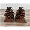 Image 1 : Cast Iron Pinecone Bookends
