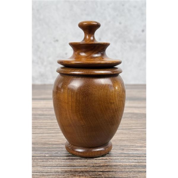 Treen Folk Art Myrtle Carved Wood Box