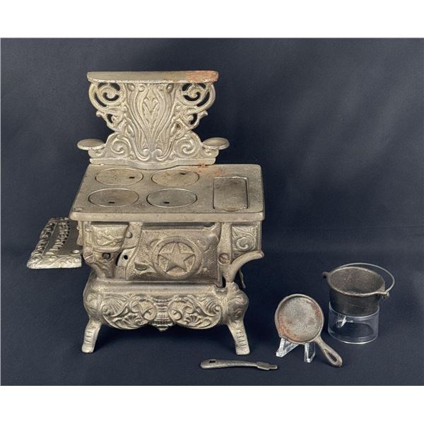 Perfection Salesman Sample Cast Iron Stove