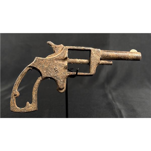 Montana Dug Revolver