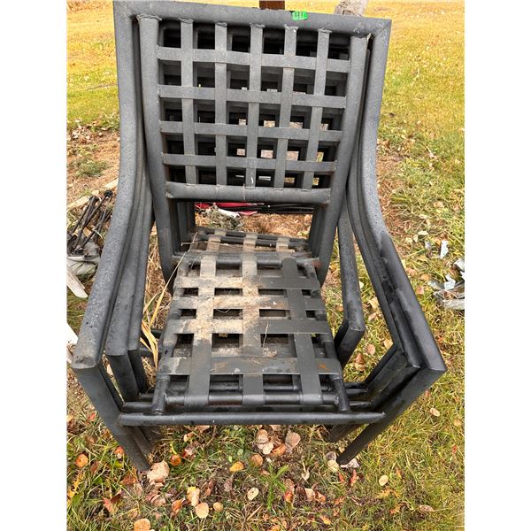 Set of 6  metal outdoor chairs - no pillows