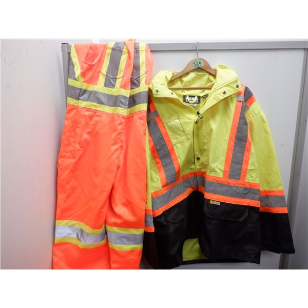 Safety clothing sizes XL and 36M