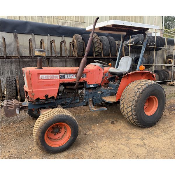 Kubota M4030SU Tractor (Starts & Runs – See Video)