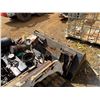 Image 12 : Bobcat MT-55 Mini Loader (Needs Repair)