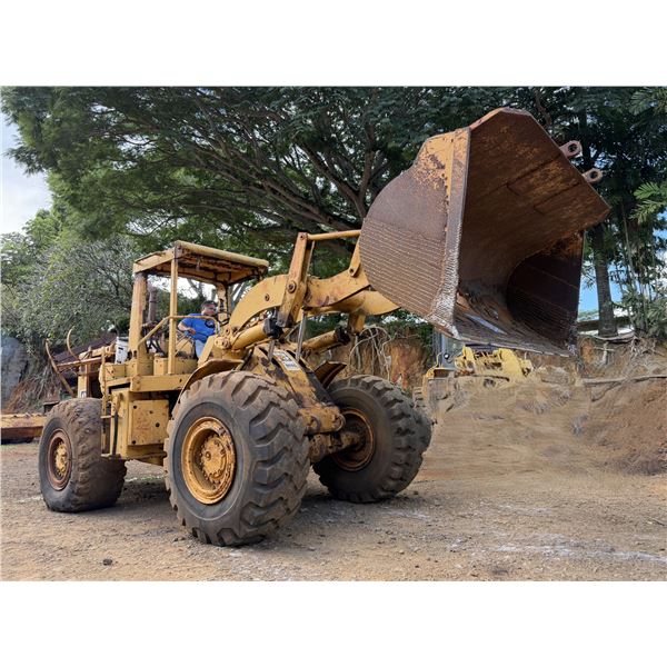 CAT 966C Loader (Starts & Runs – See Video)