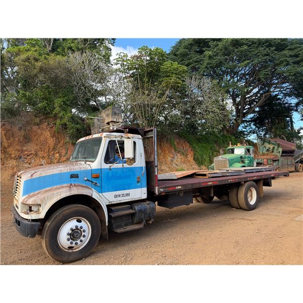 1998 IH 20-Ft. Flatbed Truck (Starts & Runs, Needs Repair)