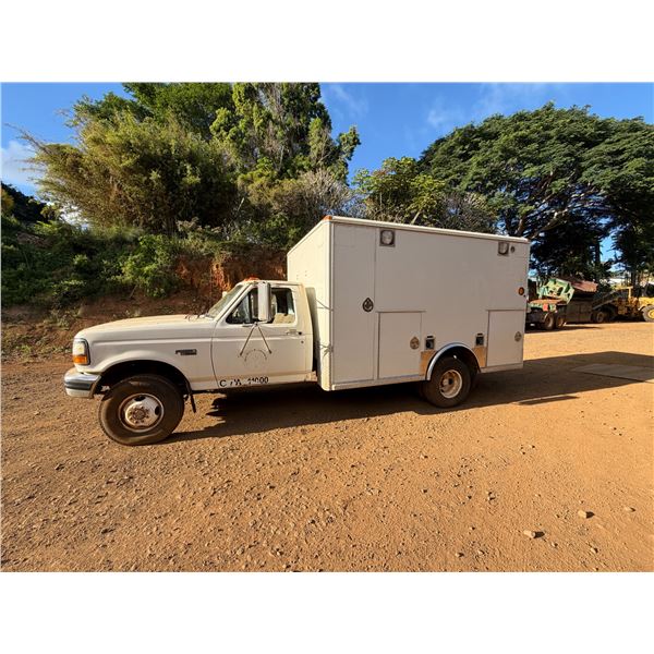 Ford F350 4X4 Ambulance, Diesel (Starts & Runs – See Video)