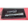 Image 2 : RECHARCHABLE LED FLASHLIGHT 1,000 LUMENS - HAS BELT CLIP