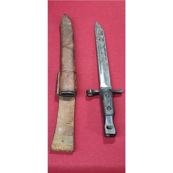 WW1 ROSS RIFLE CO BAYONET FOR ROSS MKIII COMES WITH ORIGINAL SHEATH - MISSING BAYONET LUG BOLS - PLE