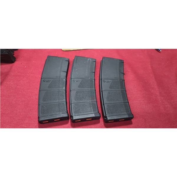 THREE 5 ROUND MAGAZINE MFT AR15 .223/5.56X45MM