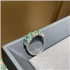 Image 2 : 18K Gold Emerald Band Ring