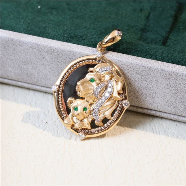 18K Gold Animal Medallion Pendant