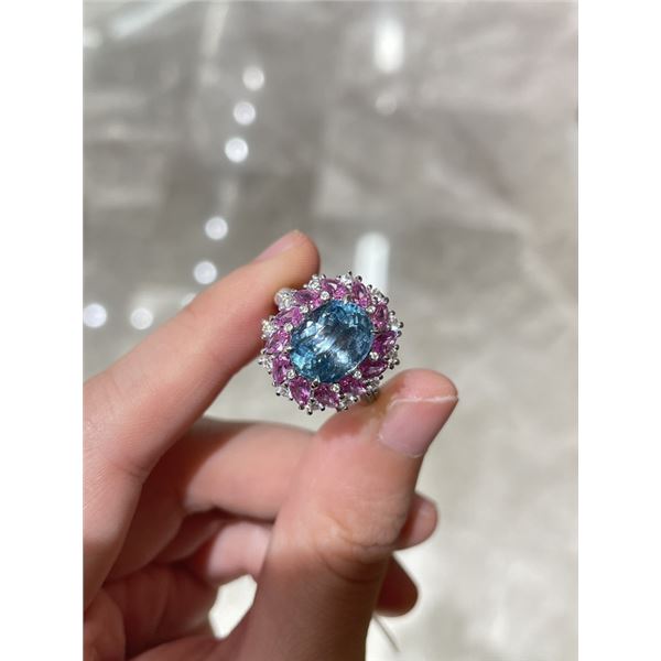 18K Gold Aquamarine Ring