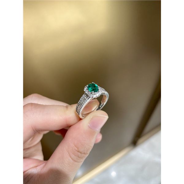 18K Gold Emerald Ring