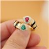 Image 2 : 18K Gold Red and Green Gemstone Ring