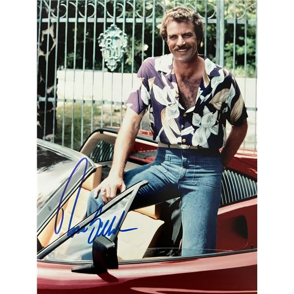 Magnum P.I. Tom Selleck signed photo
