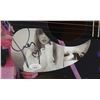 Image 2 : TAYLOR SWIFT SIGNED ACOUSTIC GUITAR - JSA COA