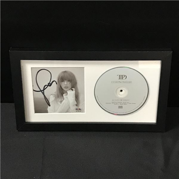TAYLOR SWIFT SIGNED AND FRAMED  CD SLEEVE PRESENTATION PIECE - PSA COA