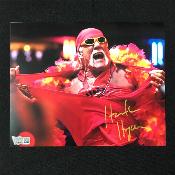 HULK HOGAN SIGNED 8X10 - ACE COA