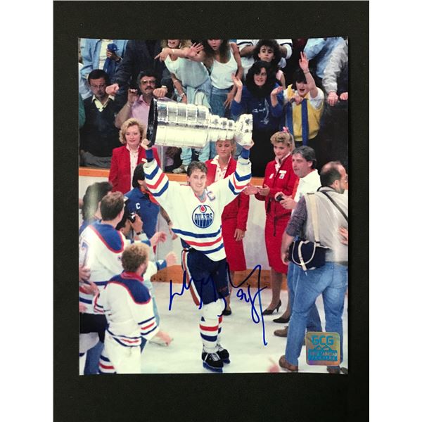 WAYNE GRETZKY SIGNED 8X10 - GCG COA