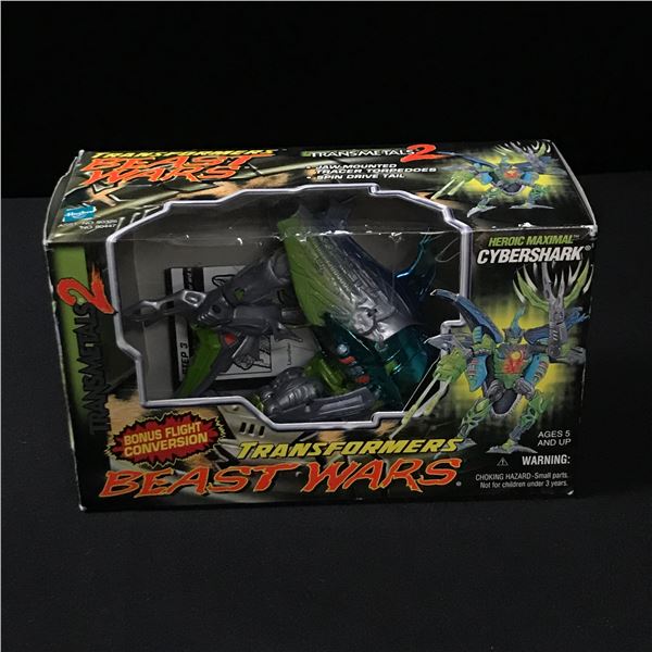 VINTAGE MINT ON CARD TRANSFORMERS BEAST WARS CYBERSHARK ACTION FIGURE - IN ORIGINAL BOX