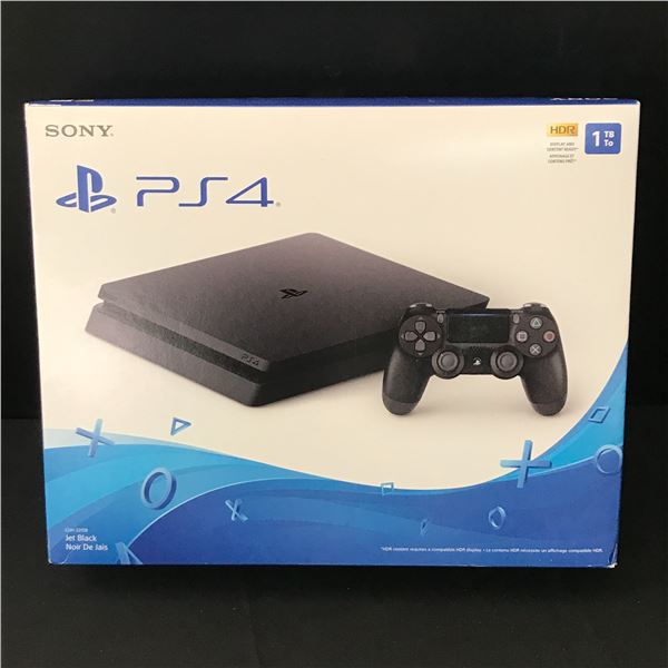 SONY PLAYSTATION PS4 CONSOLE COMPLETE IN BOX