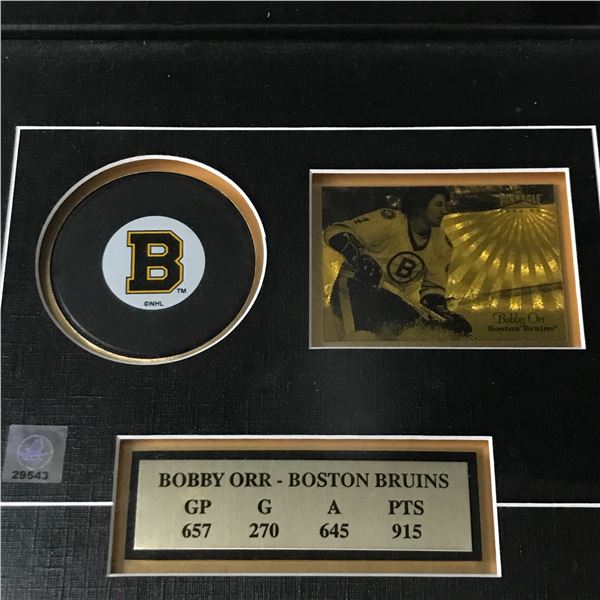 BOBBY ORR PRESENTATION PIECE WITH 24KT GOLD FOIL TRADING CARD GREAT NORTHEN ROAD COA