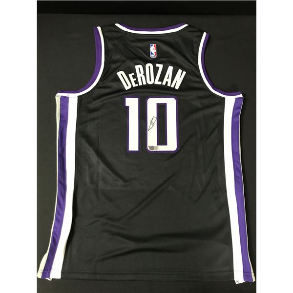 DEMAR DEROZAN SIGNED SACRAMENTO KINGS BASKETBALL JERSEY - ACE COA