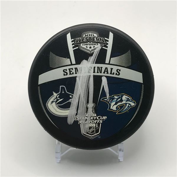 ROBERTO LUONGO SIGNED HOCKEY PUCK ACE COA