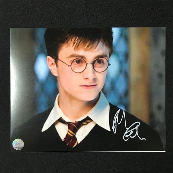DANIEL RADCLIFFE SIGNED HARRY POTTER 8X10 - KB COA