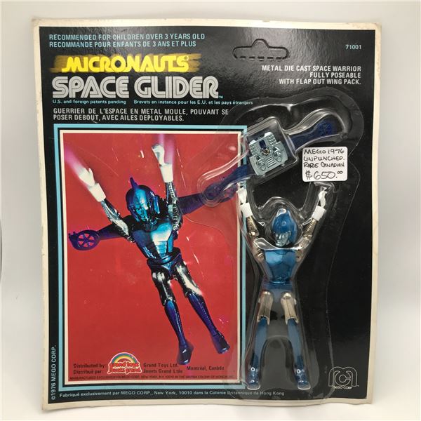 VINTAGE MOC MICRONAUGHTS SPACE GLIDER 1976 UNPUNCHED RARE CANADIAN VERSION IN ORIGINAL PACKAGING